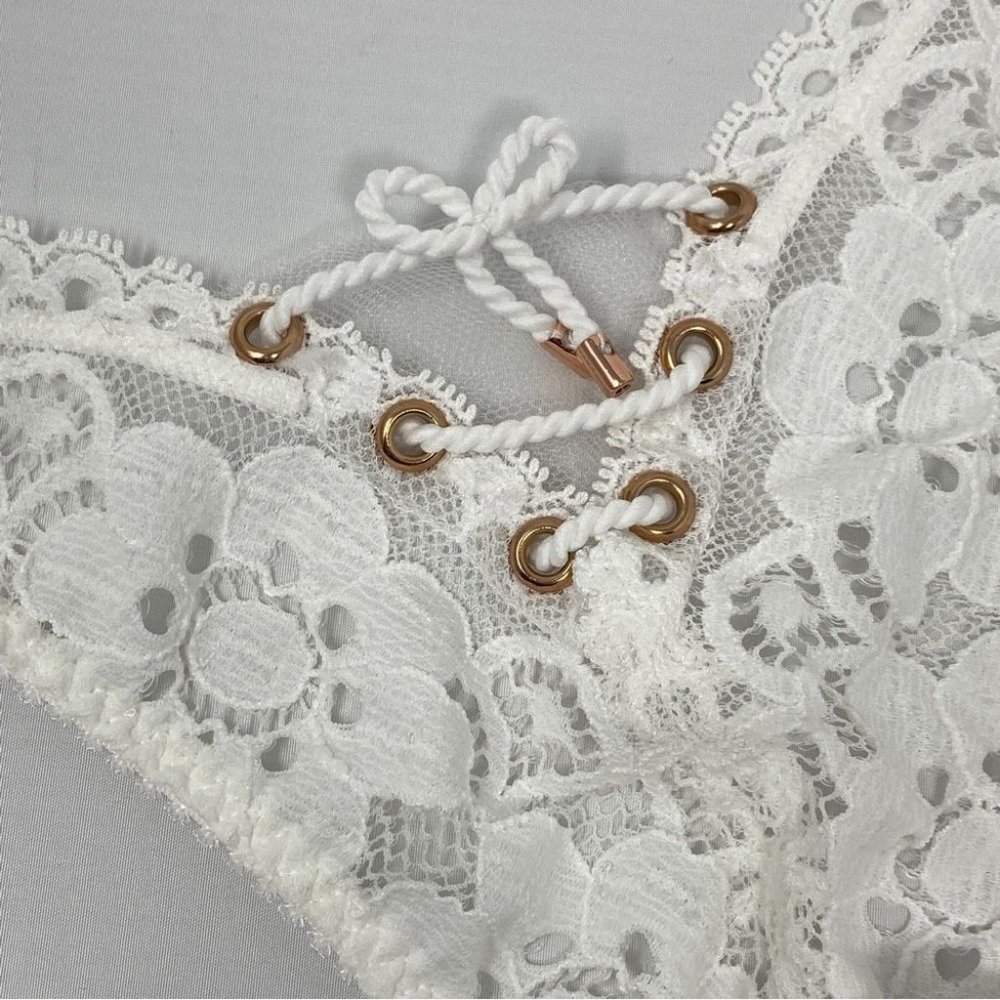 Agent Provocateur Daizy White Thong AP3 Medium NWT - Picture 8 of 11